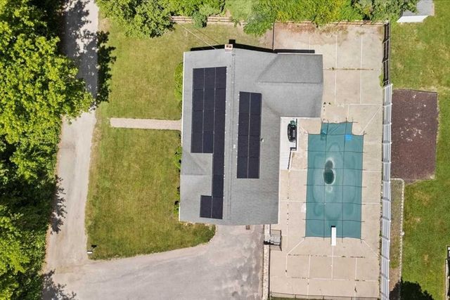 11 Dunkirk Ave, Worcester, MA 01604