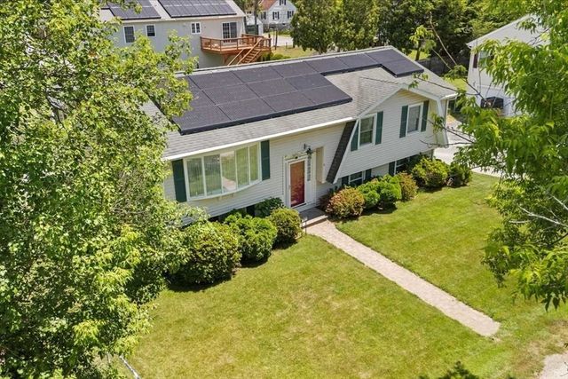 11 Dunkirk Ave, Worcester, MA 01604
