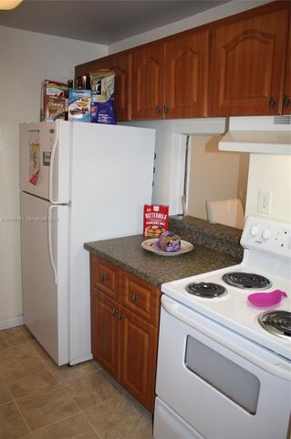 14211 N Kendall Drive 207E, Miami, FL 33186