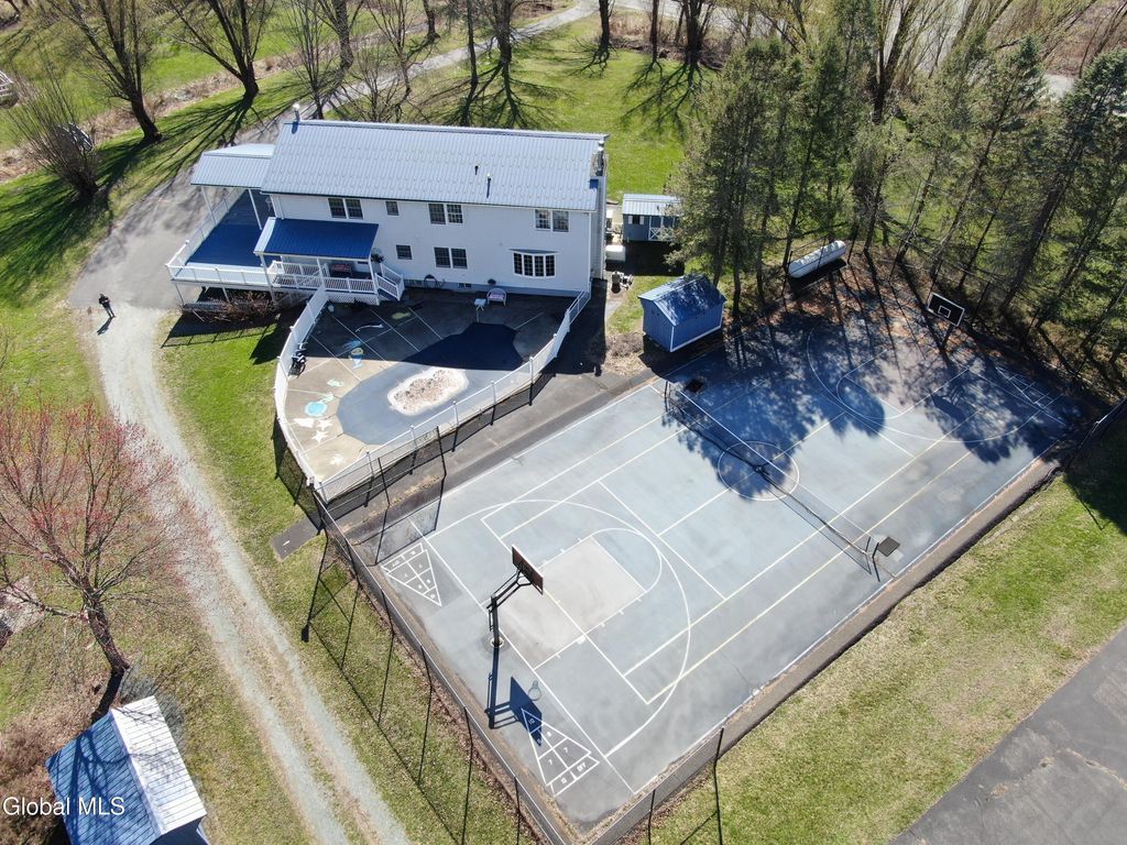 70 Town Office Road, Troy, NY 12180