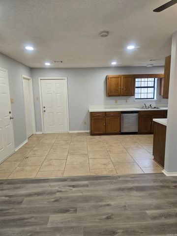 1240 Church Street, Benton, AR 72015