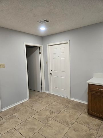 1240 Church Street, Benton, AR 72015