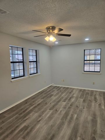 1240 Church Street, Benton, AR 72015