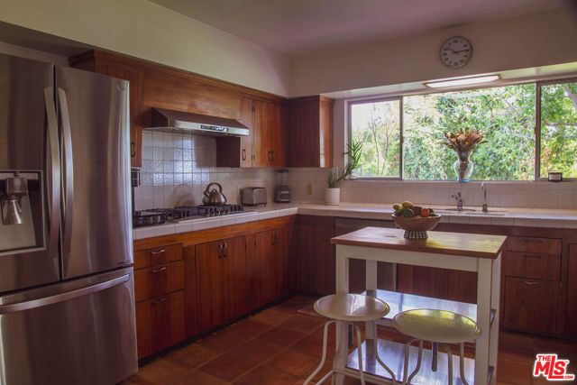 1070 Norumbega Drive, Monrovia, CA 91016