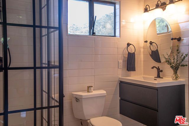 1070 Norumbega Drive, Monrovia, CA 91016