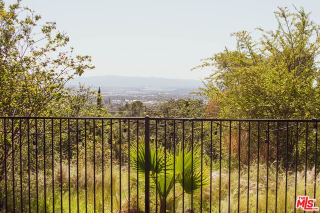 1070 Norumbega Drive, Monrovia, CA 91016