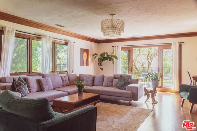 1070 Norumbega Drive, Monrovia, CA 91016