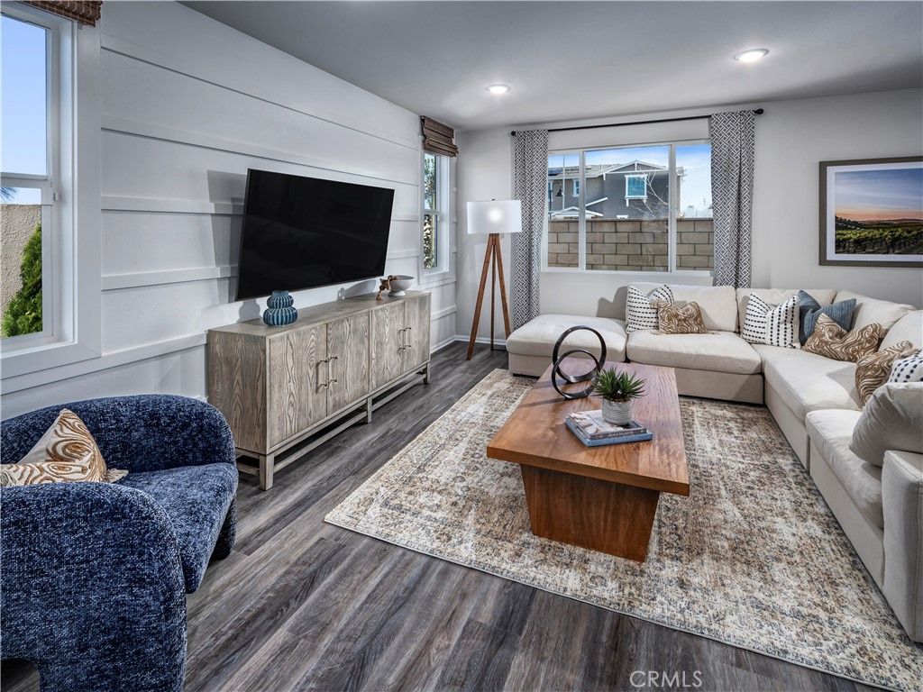 Image 3 of property listing at 28208 Via Somantano, Temecula, CA 92591