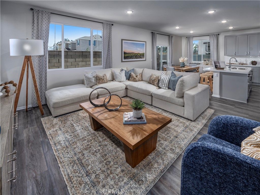 Image 6 of property listing at 28208 Via Somantano, Temecula, CA 92591