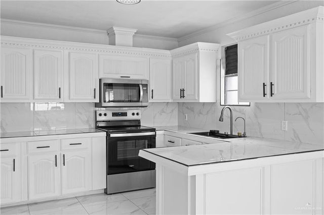 1001 W Salinas Street, Pharr, TX 78577