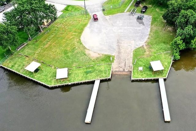 13214 Captain Circle, Willis, TX 77318