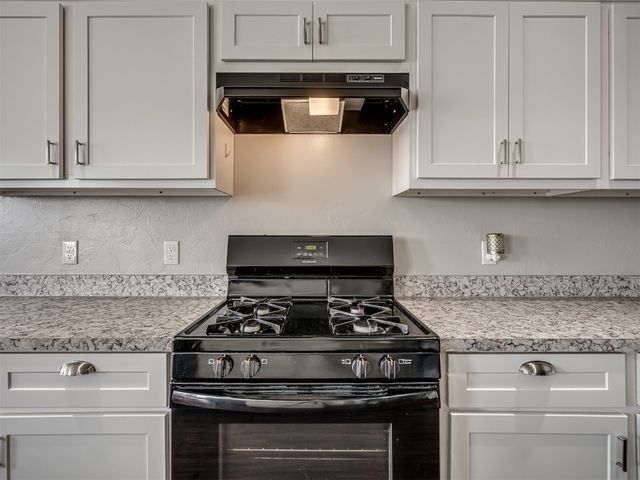 9900 Ruger Road, Yukon, OK 73099