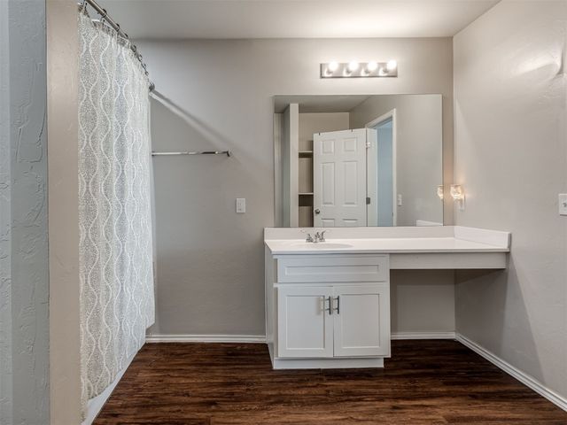 9900 Ruger Road, Yukon, OK 73099