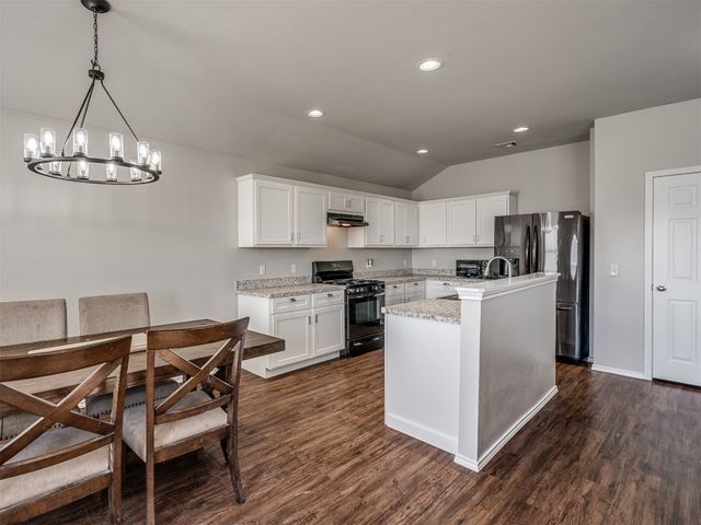 9900 Ruger Road, Yukon, OK 73099