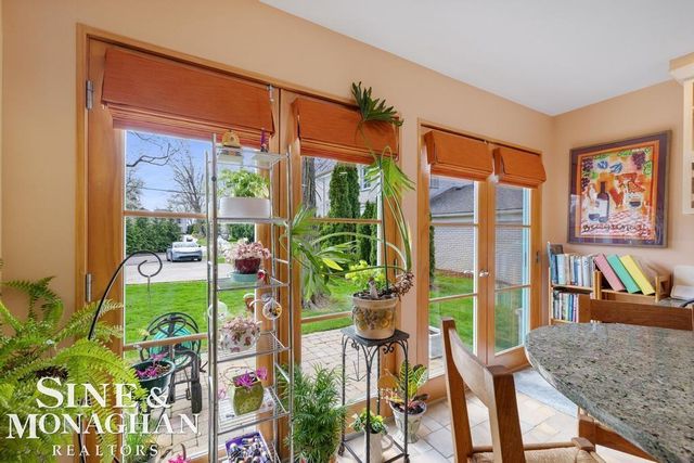 15808 -15810 Windmill Pointe Drive, Grosse Pointe Park, MI 48230