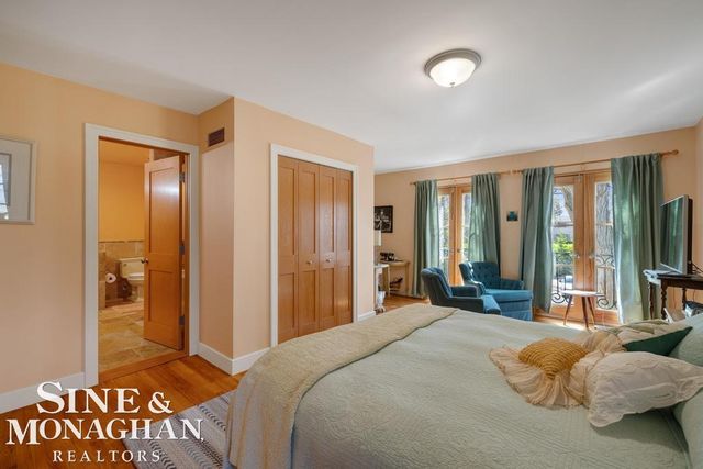 15808 -15810 Windmill Pointe Drive, Grosse Pointe Park, MI 48230