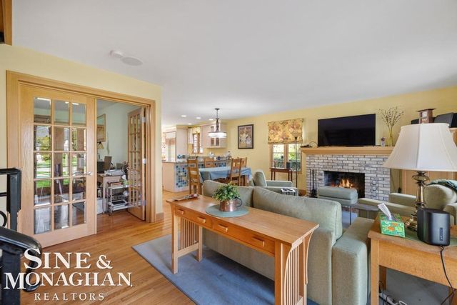 15808 -15810 Windmill Pointe Drive, Grosse Pointe Park, MI 48230