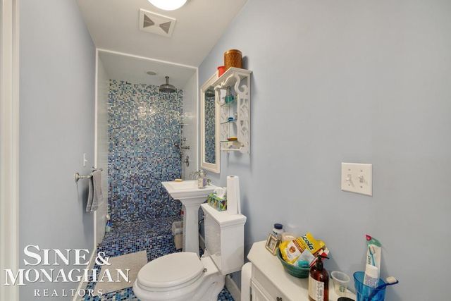 15808 -15810 Windmill Pointe Drive, Grosse Pointe Park, MI 48230