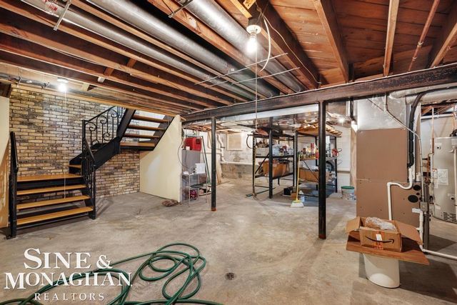 15808 -15810 Windmill Pointe Drive, Grosse Pointe Park, MI 48230