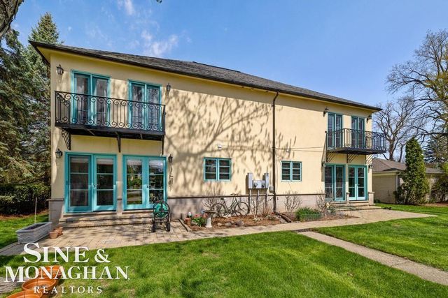 15808 -15810 Windmill Pointe Drive, Grosse Pointe Park, MI 48230