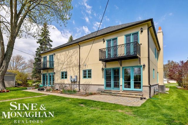 15808 -15810 Windmill Pointe Drive, Grosse Pointe Park, MI 48230