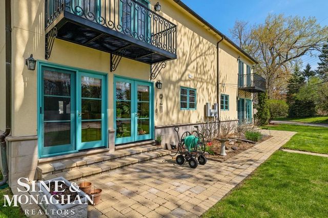 15808 -15810 Windmill Pointe Drive, Grosse Pointe Park, MI 48230