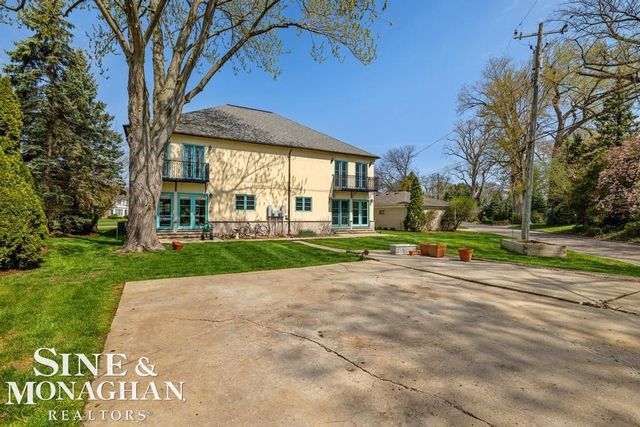 15808 -15810 Windmill Pointe Drive, Grosse Pointe Park, MI 48230