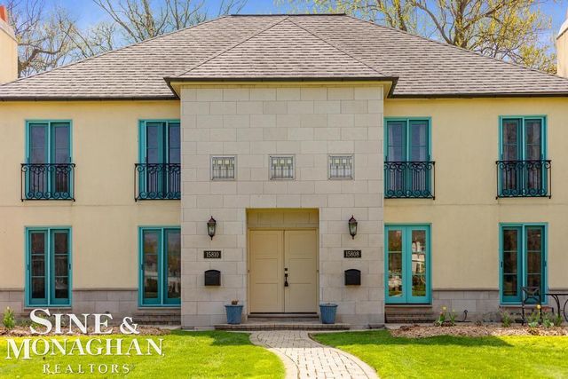15808 -15810 Windmill Pointe Drive, Grosse Pointe Park, MI 48230