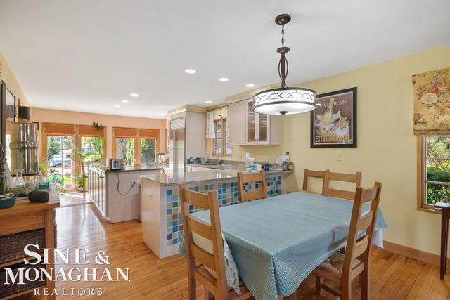 15808 -15810 Windmill Pointe Drive, Grosse Pointe Park, MI 48230