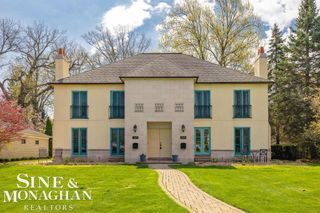 15808 -15810 Windmill Pointe Drive, Grosse Pointe Park, MI 48230