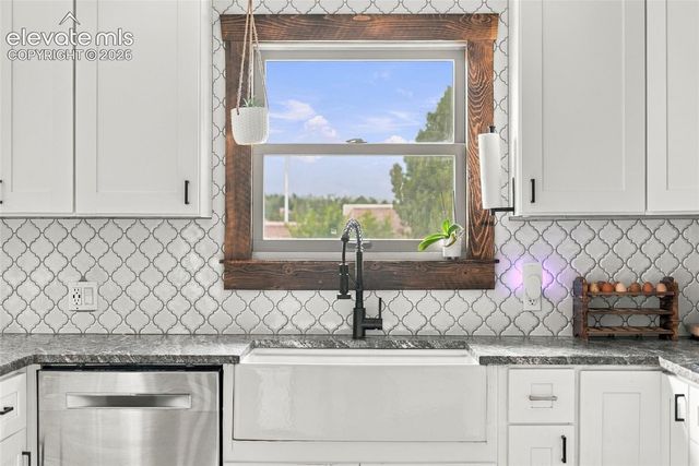 6326 Pulpit Rock Drive, Colorado Springs, CO 80918