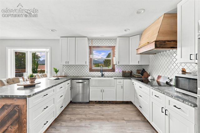 6326 Pulpit Rock Drive, Colorado Springs, CO 80918