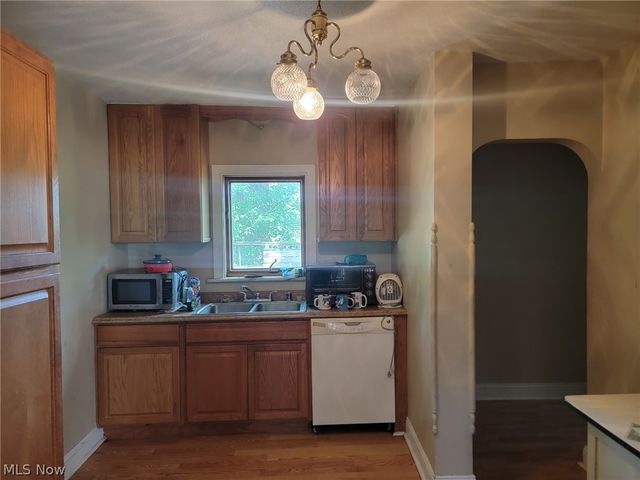 31276 Lorain Road, North Olmsted, OH 44070