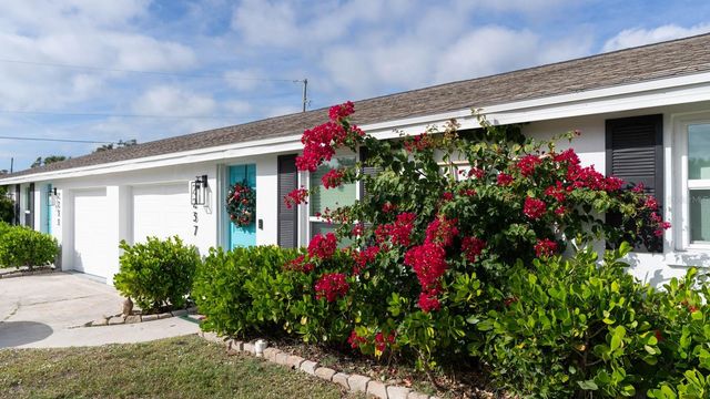 2237 MICHELE DRIVE, Sarasota, FL 34231