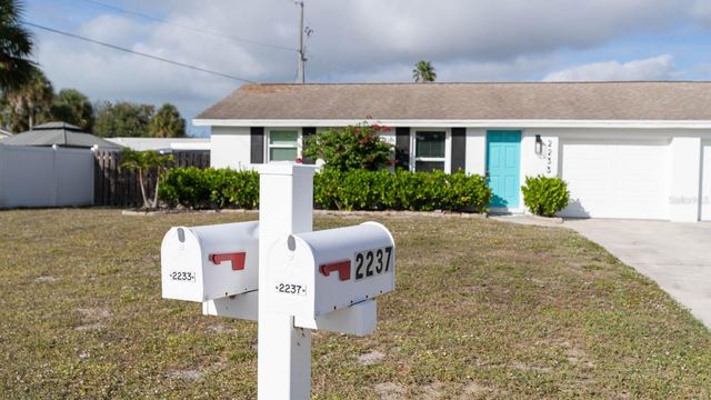 2237 MICHELE DRIVE, Sarasota, FL 34231