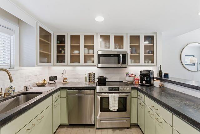 1032 9th Ave, N, Nashville, TN 37208