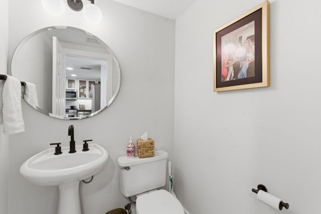 1032 9th Ave, N, Nashville, TN 37208