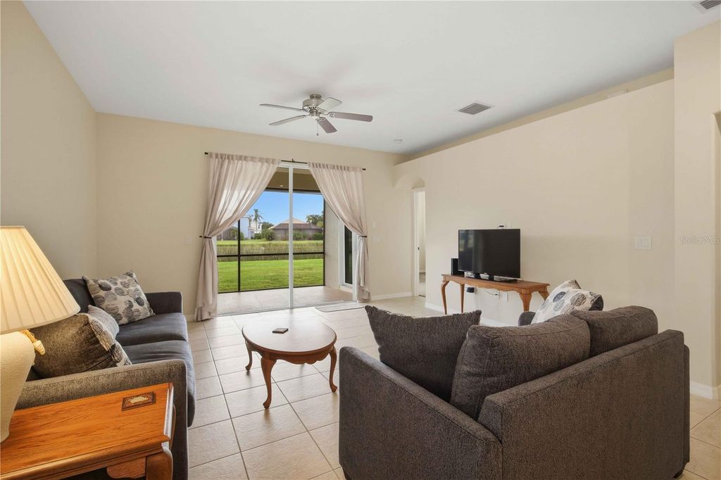 Image 12 of property listing at 236 GOLDEN HARBOUR TRAIL, Bradenton, FL 34212