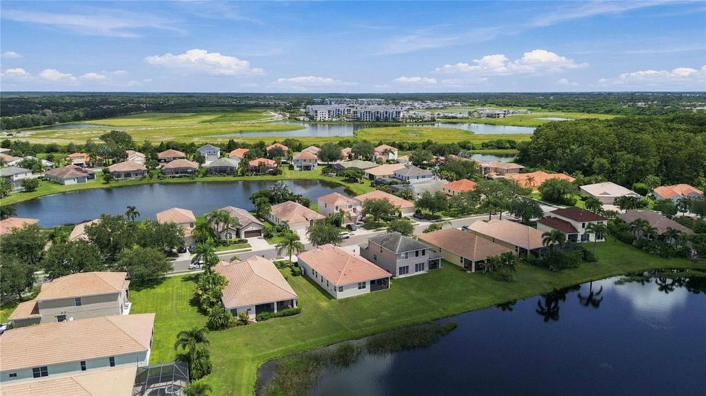Image 38 of property listing at 236 GOLDEN HARBOUR TRAIL, Bradenton, FL 34212