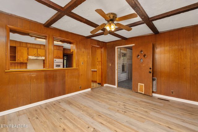 303 E Louise Ave, Morristown, TN 37813