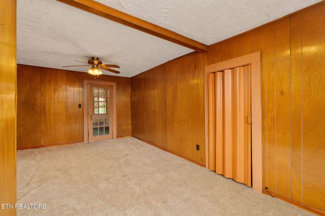 303 E Louise Ave, Morristown, TN 37813