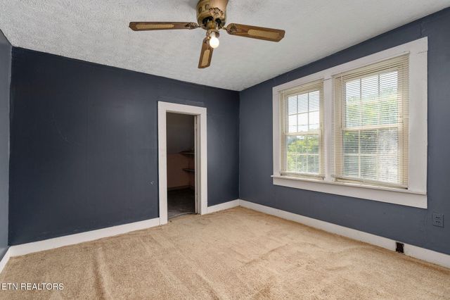303 E Louise Ave, Morristown, TN 37813