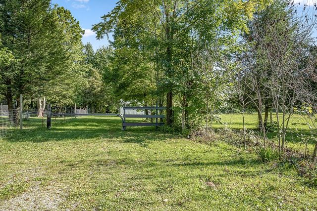 5445 Coal Bank Rd, Sparta, TN 38583