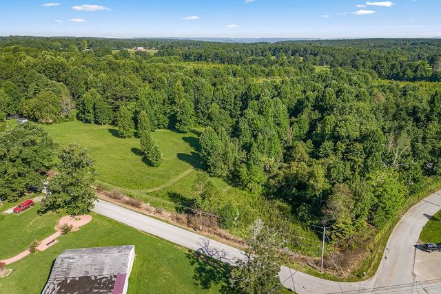 5445 Coal Bank Rd, Sparta, TN 38583