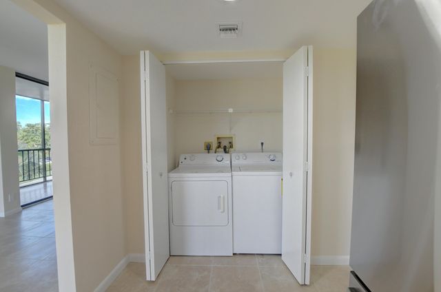 6797 Willow Wood Drive 6034, Boca Raton, FL 33434