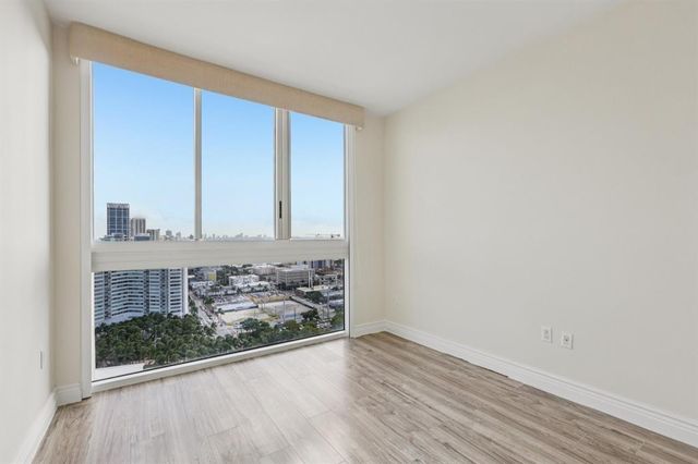 7330 Ocean Terrace LPH-C, Miami Beach, FL 33141