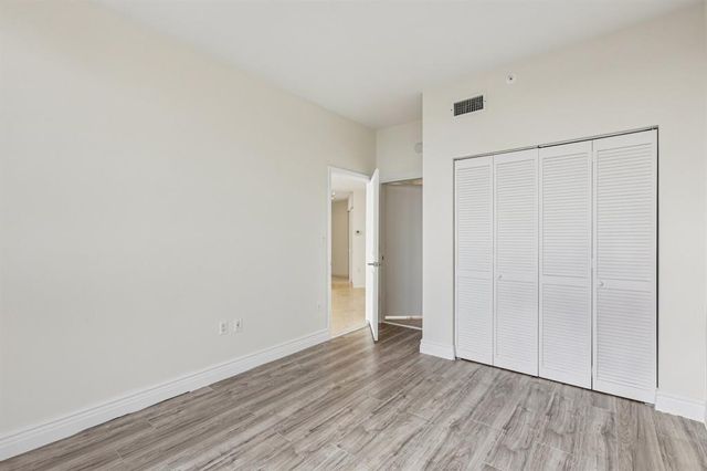 7330 Ocean Terrace LPH-C, Miami Beach, FL 33141