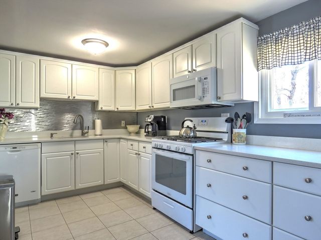 41 Clapp St., Abington, MA 02351