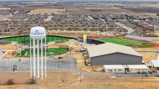 25521 Farmers Crop LN, Elgin, TX 78621