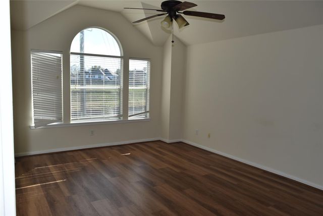 6122 Terrell Hills Drive, Richmond, TX 77469